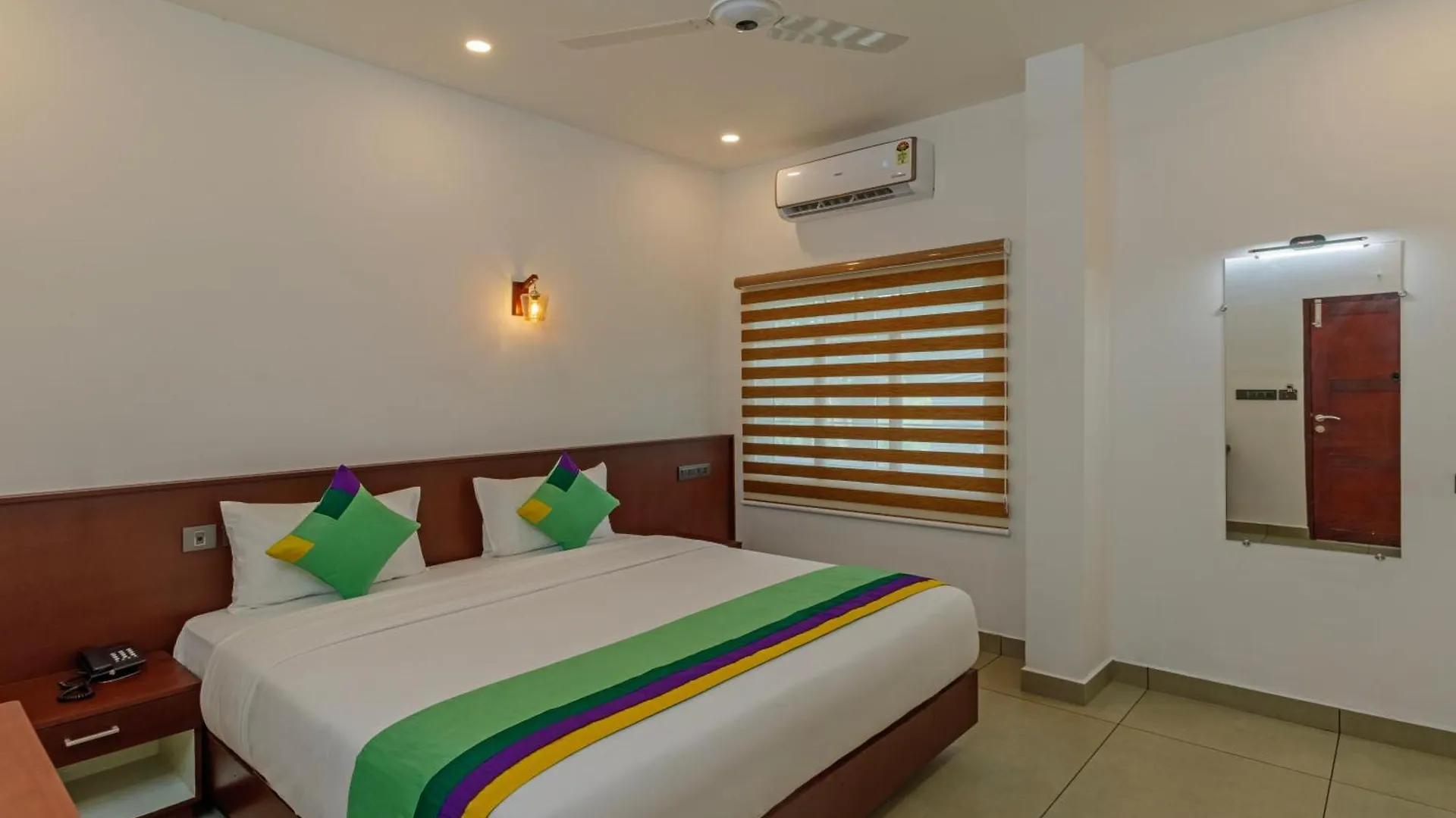 Treebo Amigos Residency Cochin Airport Hotel Kochi 3*,